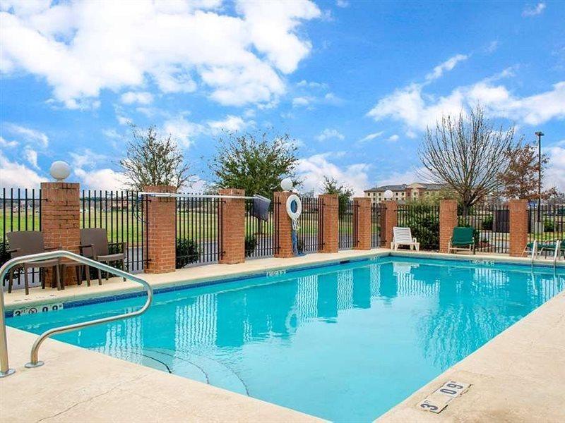 Sleep Inn & Suites East Chase Монтгомъри Екстериор снимка