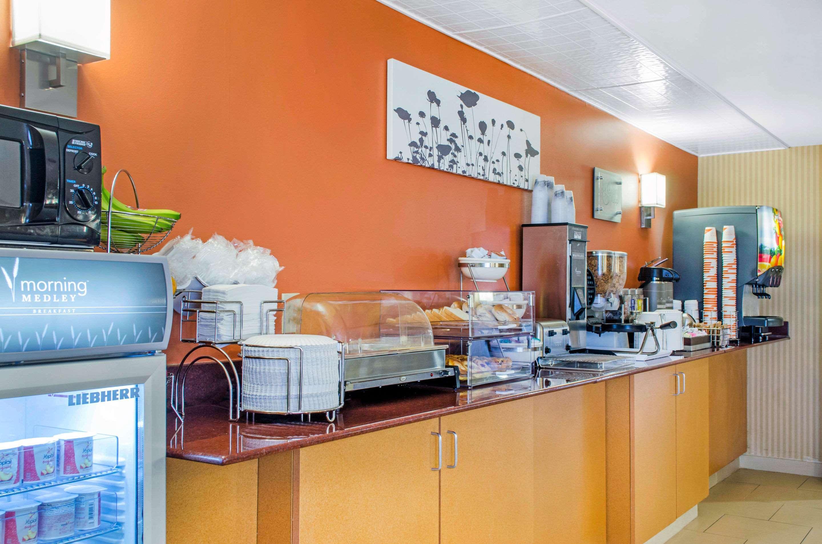 Sleep Inn & Suites East Chase Монтгомъри Екстериор снимка