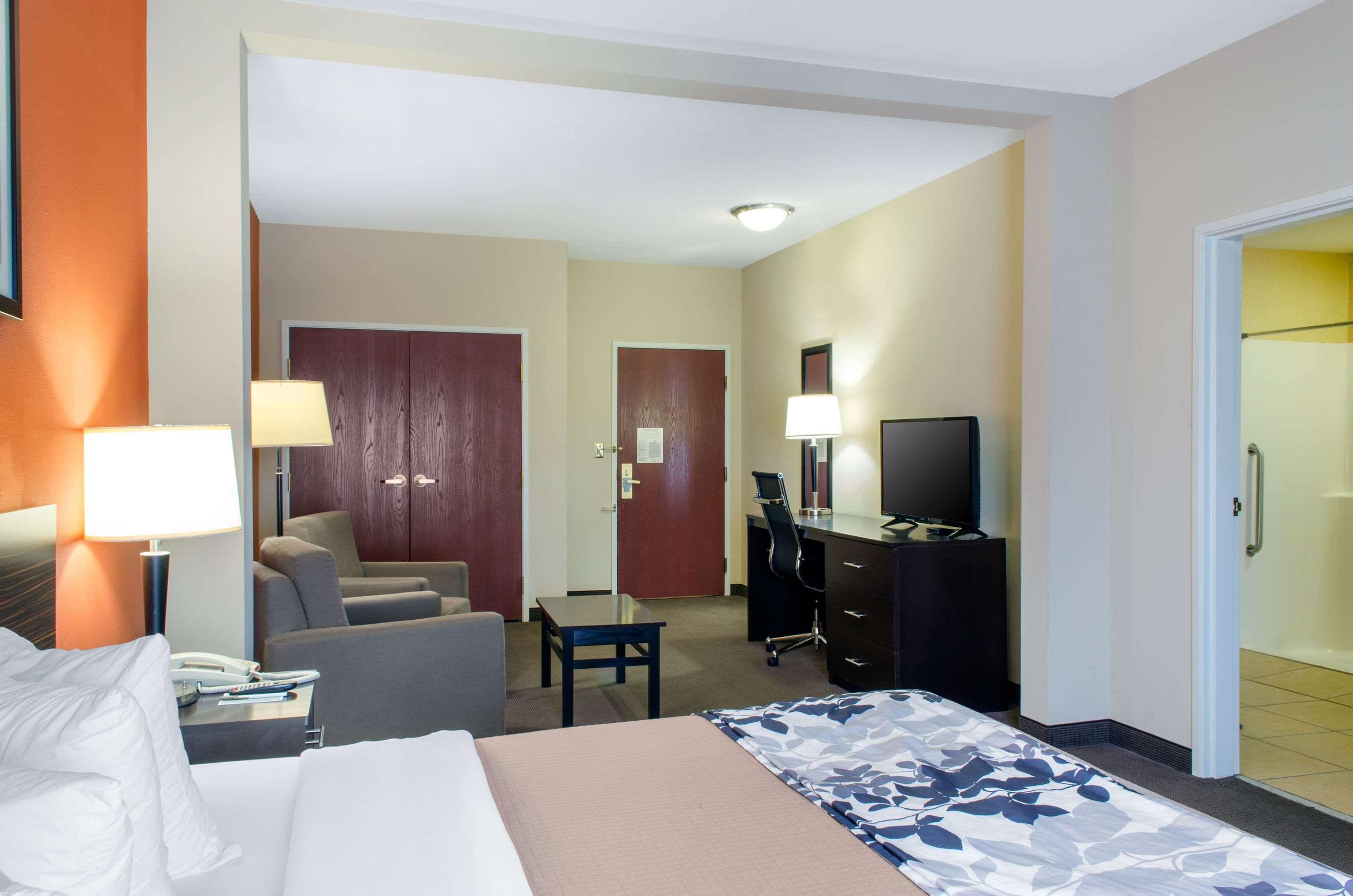 Sleep Inn & Suites East Chase Монтгомъри Екстериор снимка